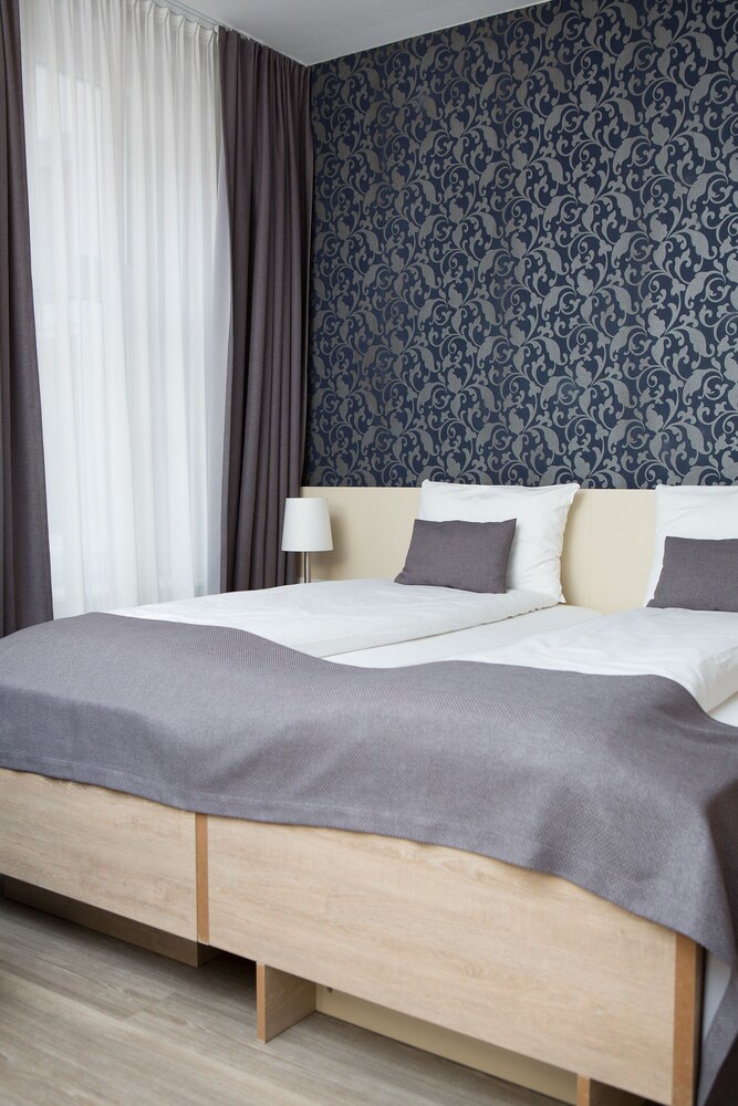 Deluxe Room, 1 Double Bed, Non Smoking - Guestroom