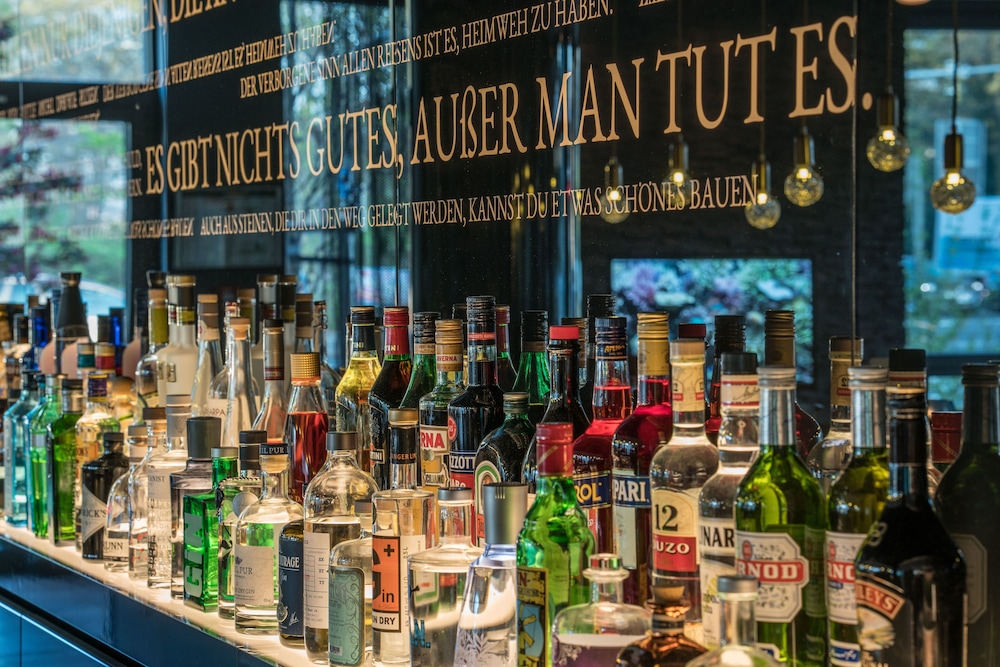 Hotel Bar