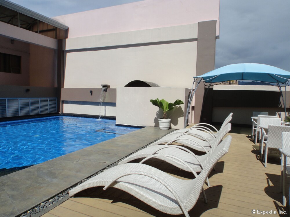Sundeck