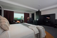 Grand Room (Deluxe)