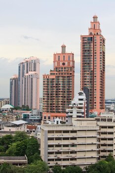 Hotel Front