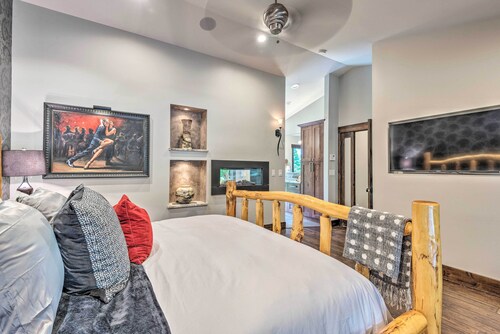 Luxury Home w/ Backyard Oasis - Near Seattle!