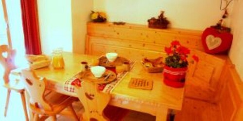 Chalet les Ancolies : App. 6/8 pers. 48 M2, grand balcon plein sud deux chambres
