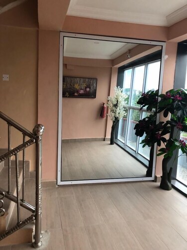 Rhogem Hotel
