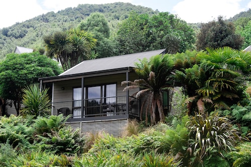 Maruia River Retreat