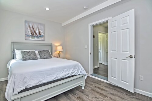 Beautifully Furnished Private Retreat in Andover!