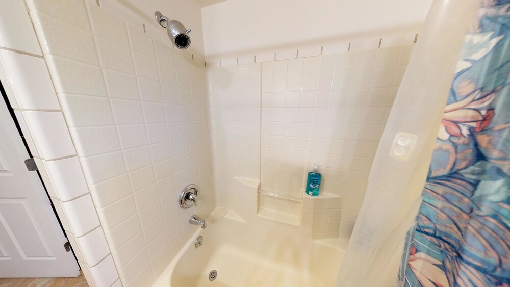 Room - Bathroom Shower