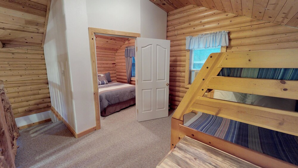 Room - Room