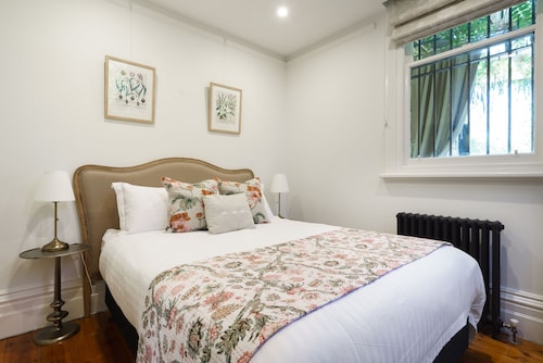 Beautiful historic former bank set in gorgeous country garden