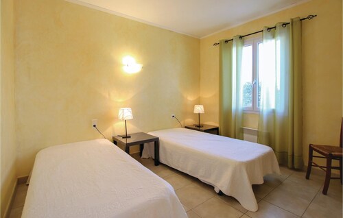 3 chambres hébergement à Caromb