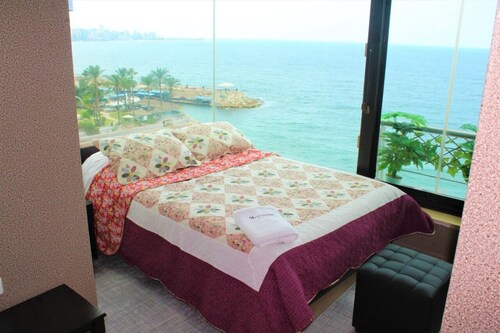 Aristo House Hotel
