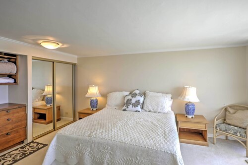Beachfront Condo w/ HUGE Private Lanai and Secluded Beach!