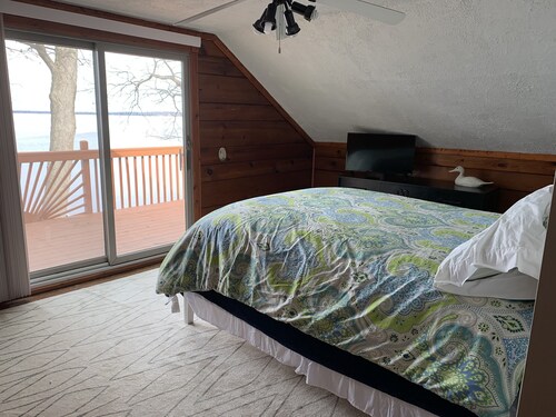Luxury Lakefront Home on Houghton Lake