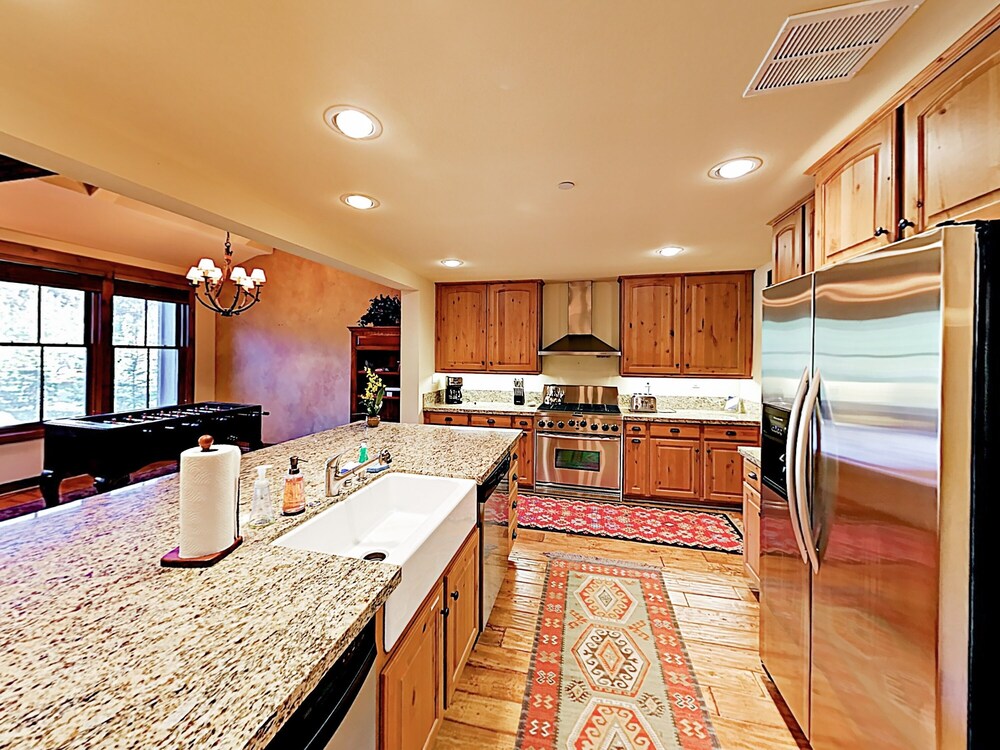 Condo, 2 Bedrooms - Private Kitchen