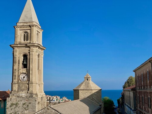 Au coeur de la vieille ville, superbe appartement avec terrasse sur le toit, 3BED / 1BATH / WIFI / AC