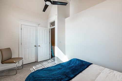 Secluded Holladay Guesthouse 2 Bedrooms