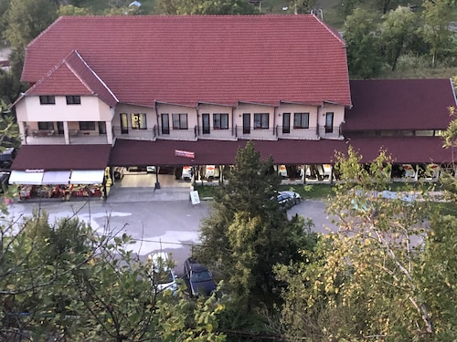 Popasul Ursilor