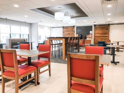 Holiday Inn Express Statesboro