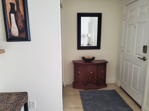 Everything you need in a great condo. It's all here!
