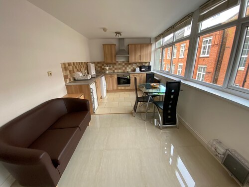 Spacious 1 Bedroom Apartment in ♥️ of Leicester city centre