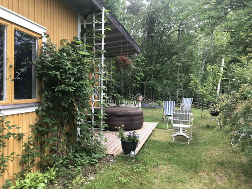 Apple Tree Cabin With Lovely River Views