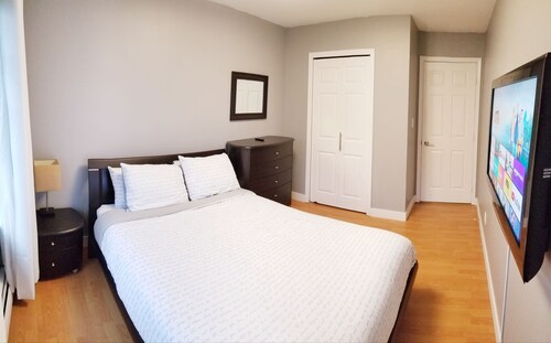 Modern, clean & completely private suite