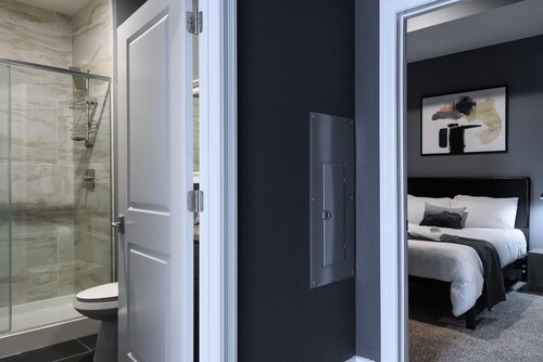 Mins to Downtown, Ballpark, Arch | Free Parking + W&D | Zencity at Bordeaux