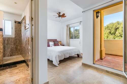 Luxury villa with private heated pool in San Roque Golf Resort