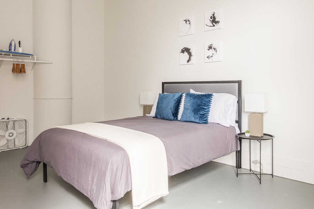 Classic Apartment, 2 Bedrooms, Non Smoking, City View - Room