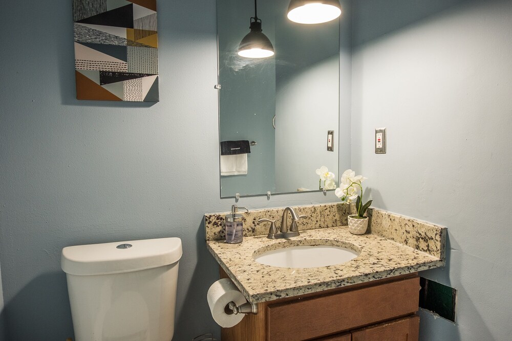 Classic Apartment, 1 Bedroom, Bathtub, City View - Bathroom
