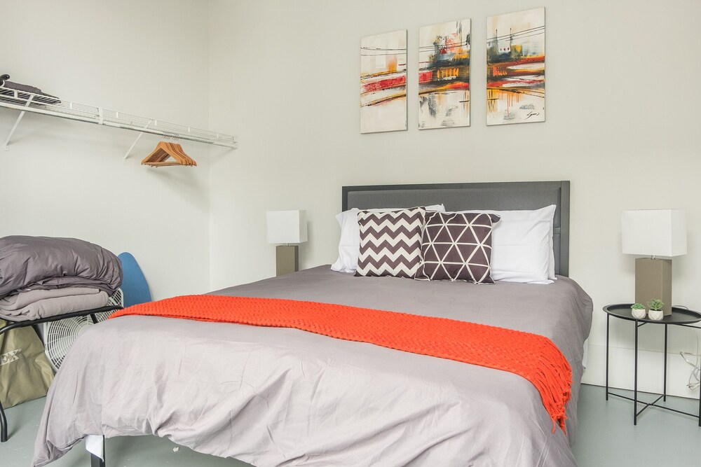Classic Apartment, 1 Bedroom, Bathtub - Room