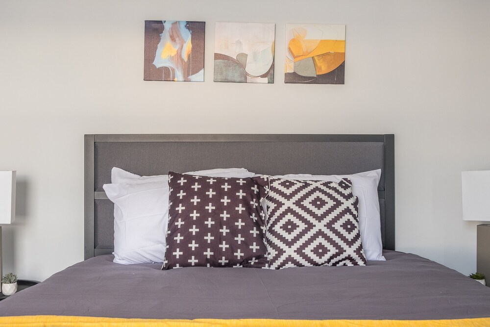 Classic Apartment, 1 Bedroom, Non Smoking, City View - Room