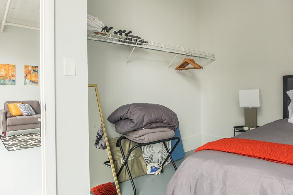 Classic Apartment, 1 Bedroom, Bathtub - Room