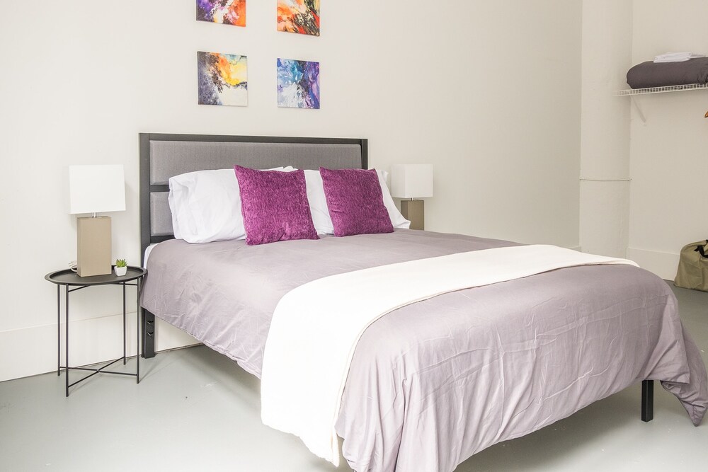 Classic Apartment, 2 Bedrooms, Non Smoking, City View - Room