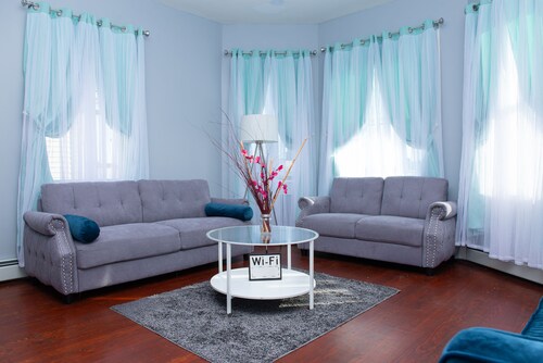Newly Renovated Smith Hill / Downtown