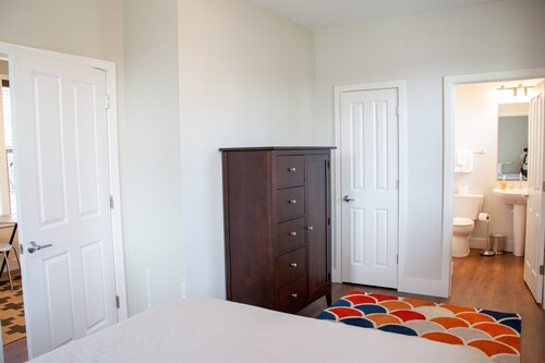 Stadium Cottage | Beautiful Home Steps Away From Scott's Stadium/UVA Grounds