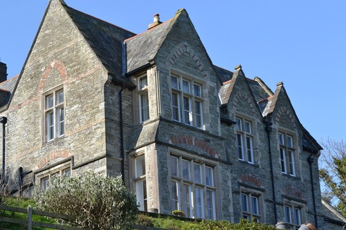 Iconic Ilfracombe Victorian House with spectacular harbour and sea views.