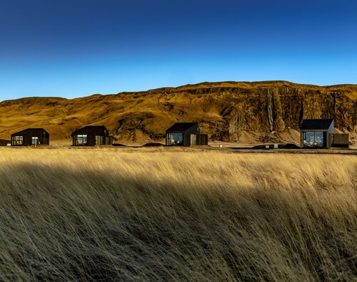 Seljalandsfoss Horizons