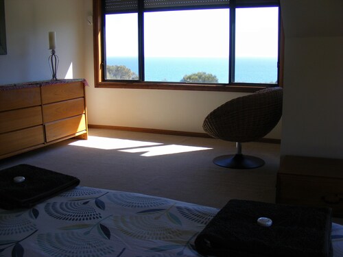 Salty Sea-birds Loft Spectacular Views
