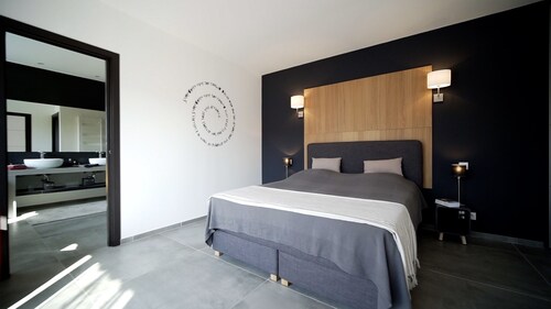 NOUVELLE VILLA avec piscine chauffée - Lotissement Suarticcia - Au calme