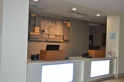 Holiday Inn Express Tallahassee University Central
