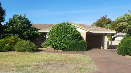 Peaceful East Bunbury duplex unit, 5 minute drive from the City Centre