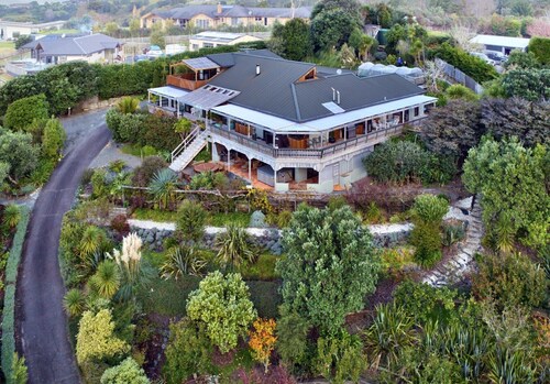 Sandspit Lodge