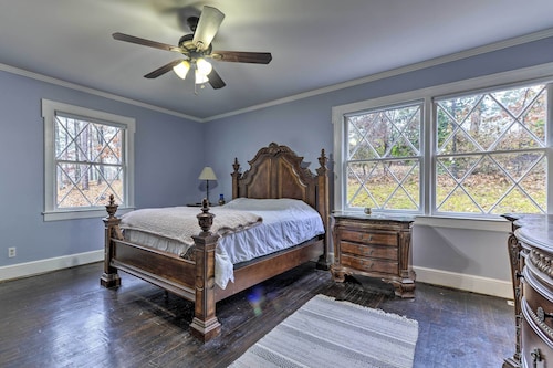 ‘Gentry Manor’ in Heartland Area 19 Mi to Raleigh!