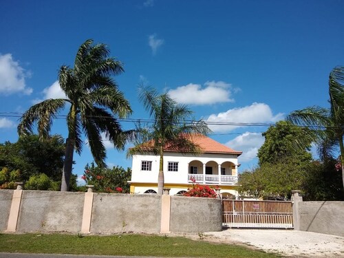 King bed suite on the beach Private entrance