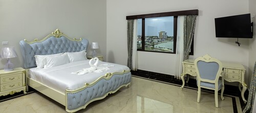 Golden Bay Belize Hotel