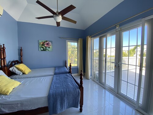 Beachfront townhouse in secure Little Bay Country Club Negril Jamaica Carribean