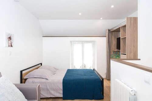 Superbe maison neuve avec grand jardin fleuri, 4 personnes, à 6mn de Disneyland