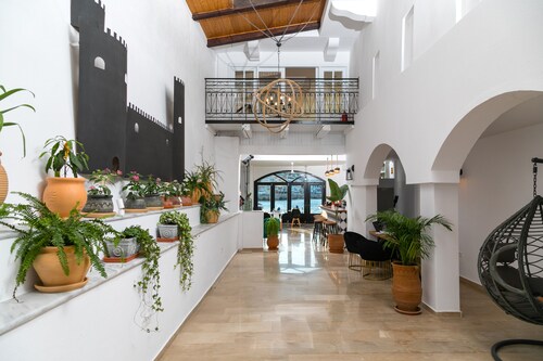 Kastro Hotel