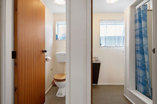 Totara Bach - Tata Beach Holiday Home